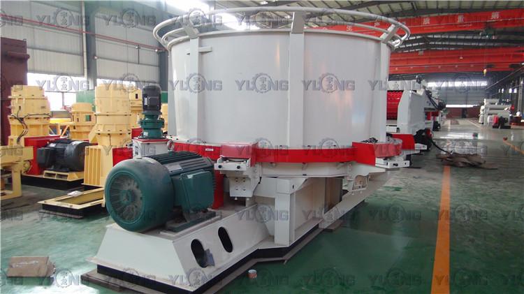 市場上木材秸稈粉碎破碎設(shè)備大型旋切機多少錢一臺?